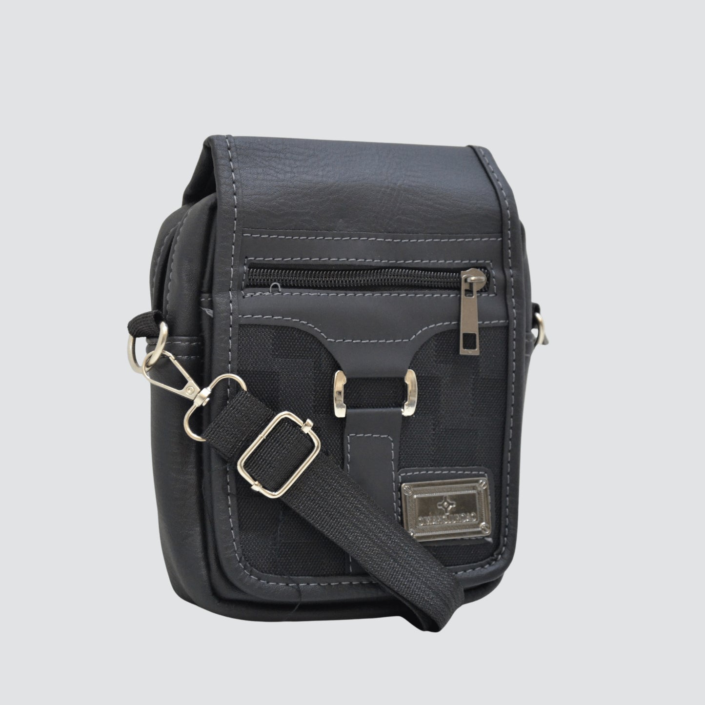 G2589 Men Crossbody Bag