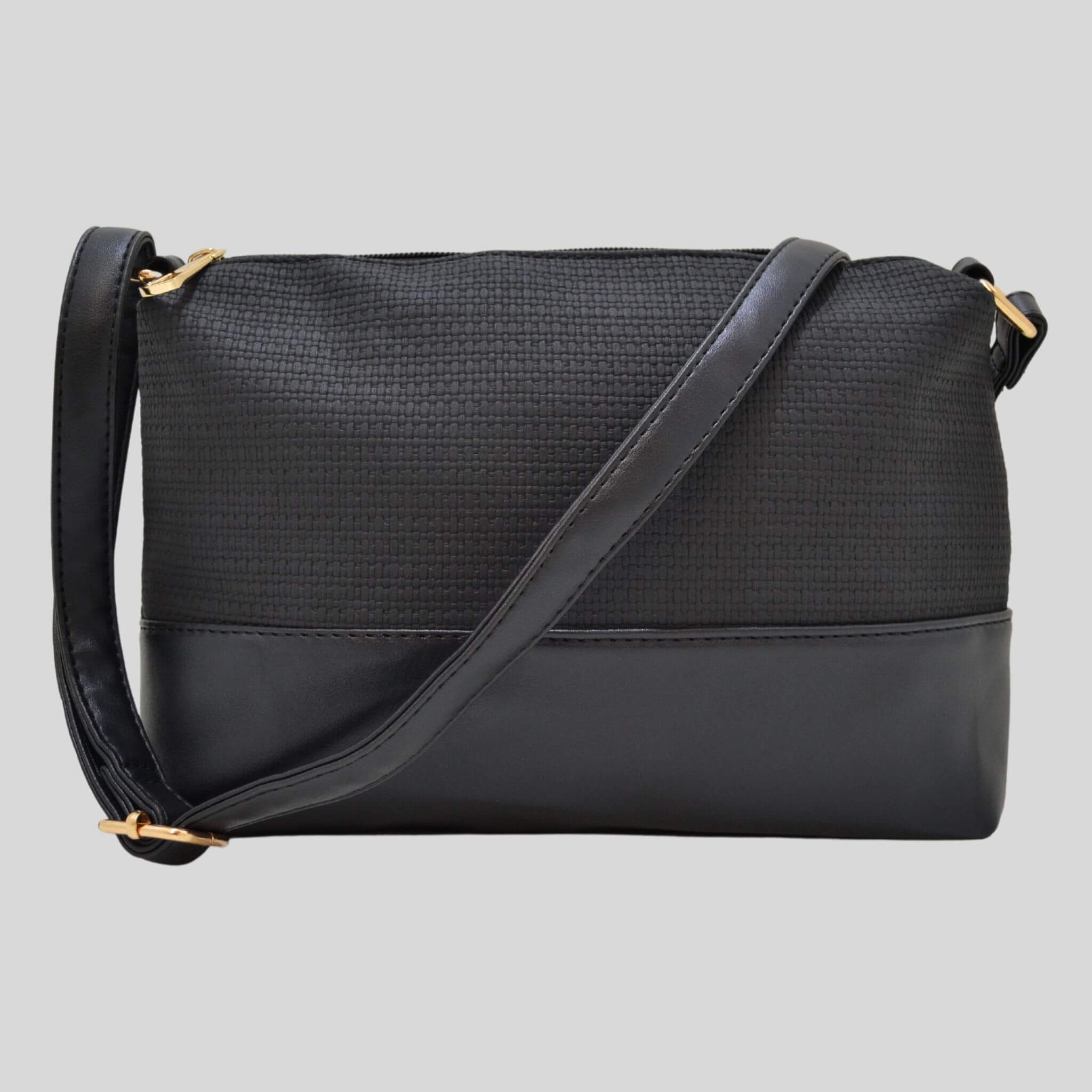 100-Crossbody-Bags-Black